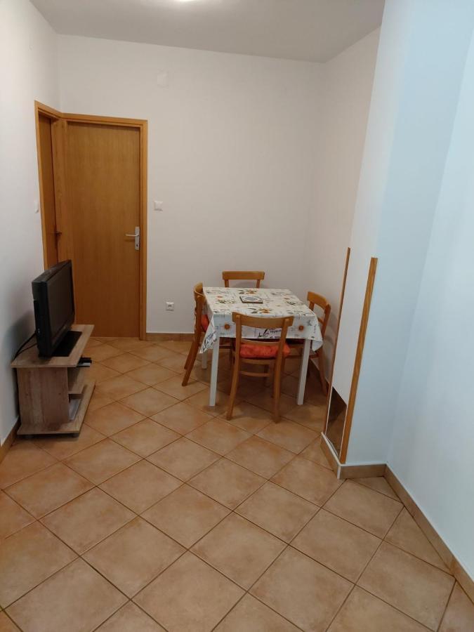 Apartmani Anita マリンスカ エクステリア 写真